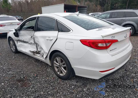 2015 Hyundai Sonata Se z USA, uszkodzony, nr VIN 5NPE24AF2FH202148